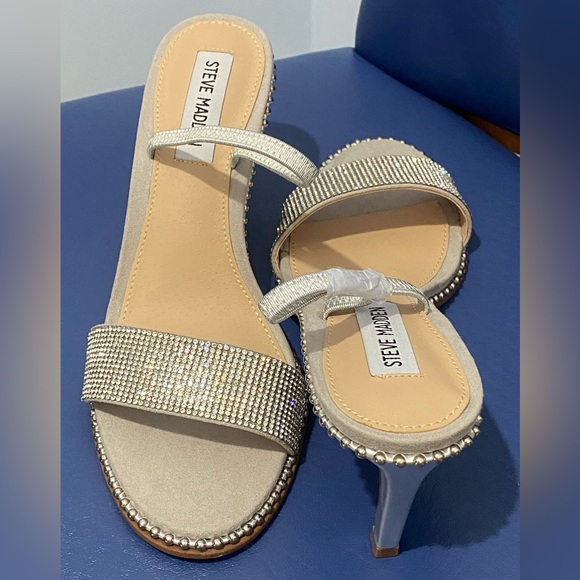 New Steve Madden Benefit crystal/rhinestone heeled sandal, gray/silver - Picture 12 of 14